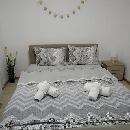 Emilija Apartamento *