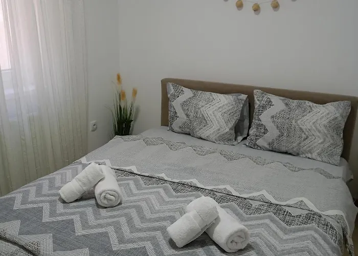 아파트 Emilija 소코 반자